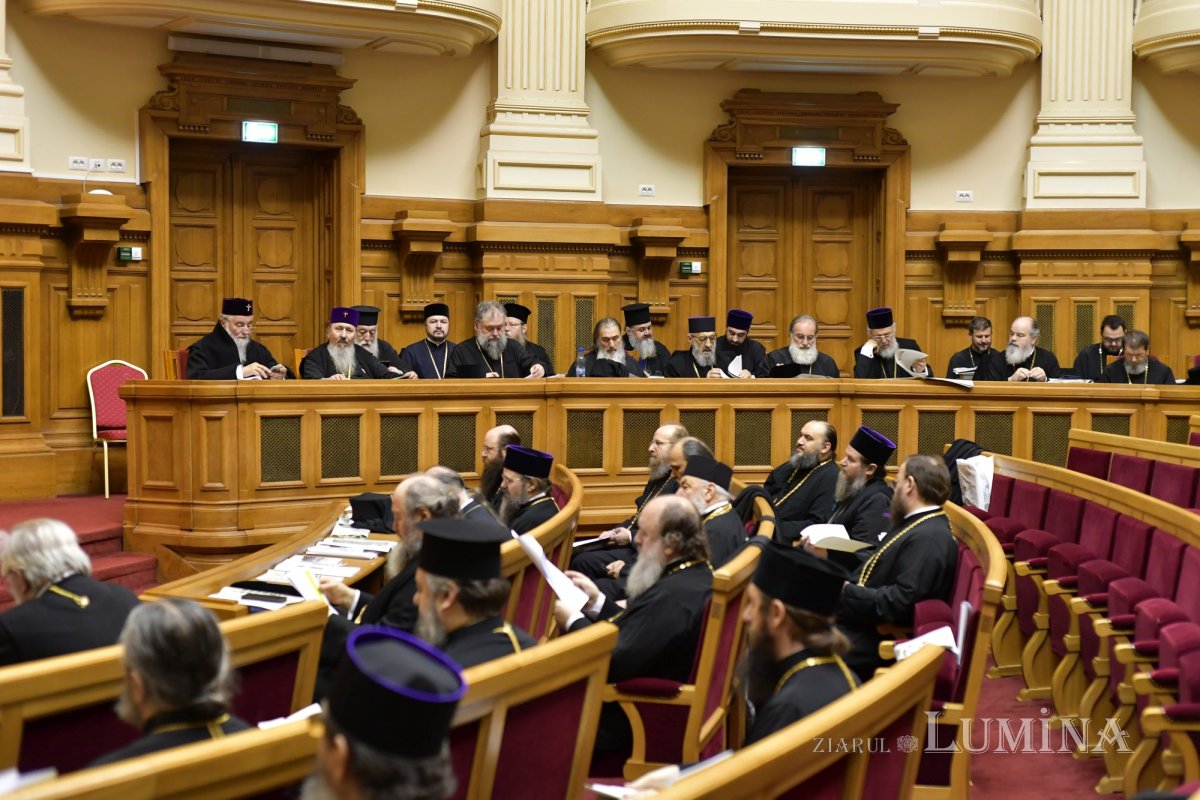 Noi hotărâri ale Sfântului Sinod al Bisericii Ortodoxe Române 323274