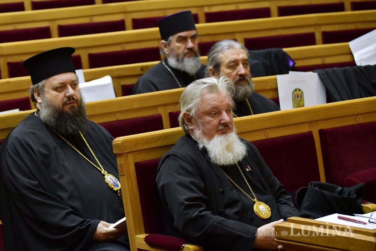 Noi hotărâri ale Sfântului Sinod al Bisericii Ortodoxe Române 323278