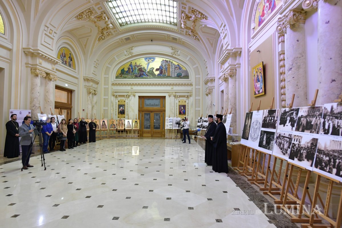 Vernisaj și lansare de carte dedicate presei bisericești  323282