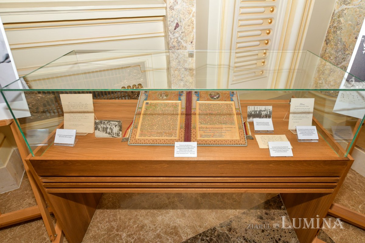 Vernisaj și lansare de carte dedicate presei bisericești  323301