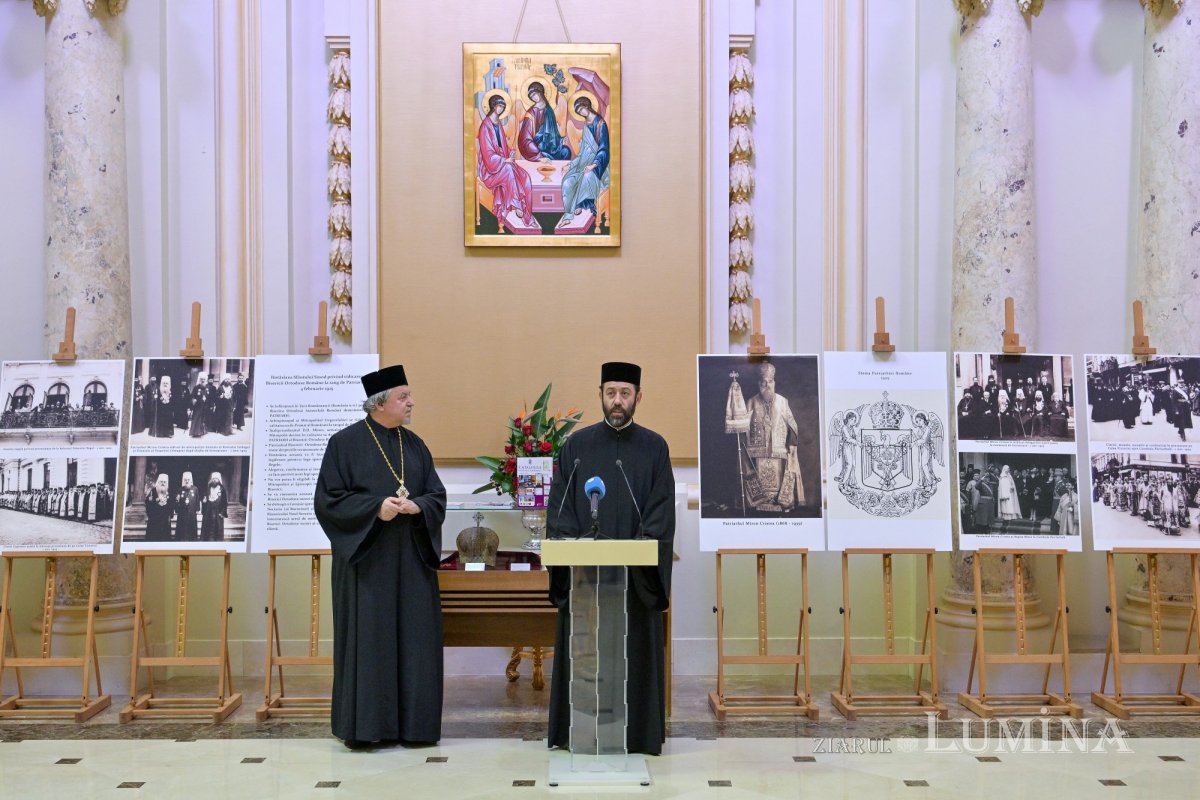 Vernisaj și lansare de carte dedicate presei bisericești  323314