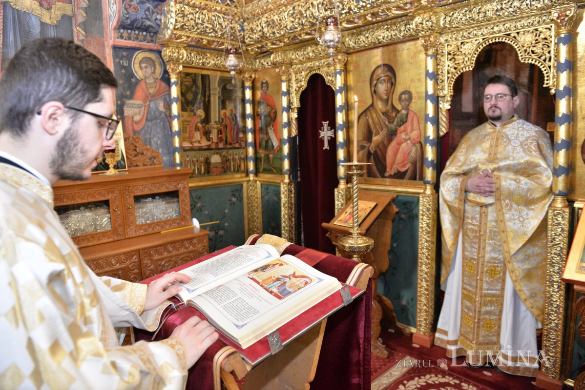 „O perioadă de rugăciune smerită mai intensă” 323531