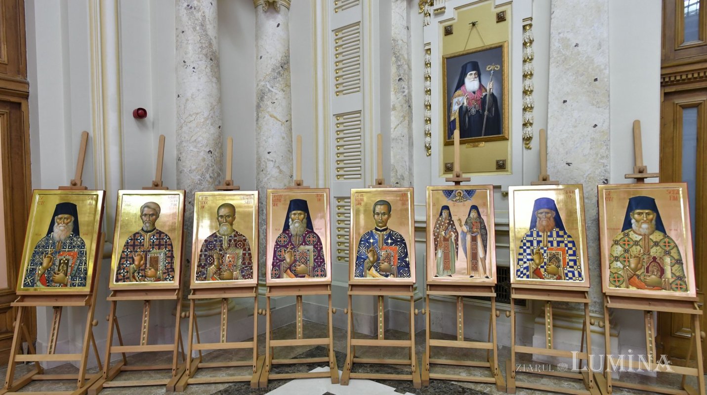 16 lumini cerești 323555