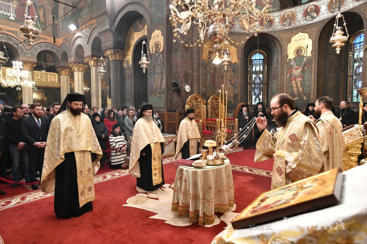 Rânduiala chemării la treapta arhieriei în Catedrala Patriarhală 323892