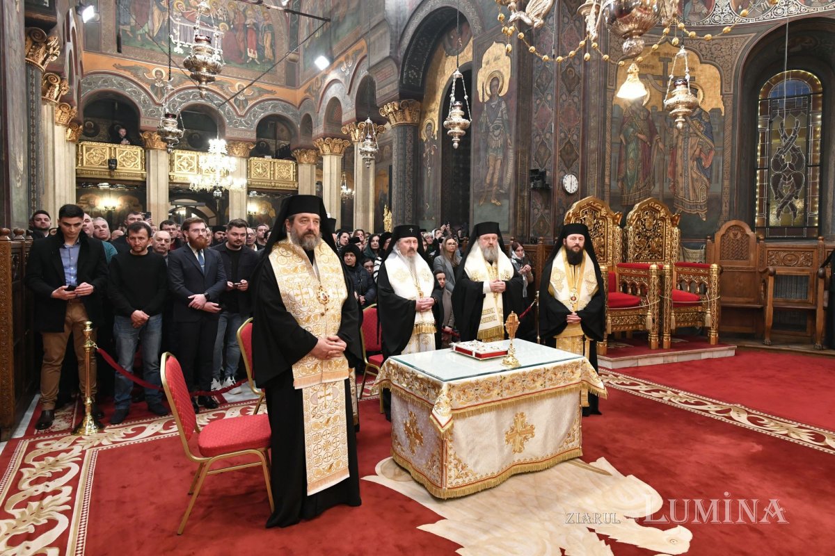 Rânduiala chemării la treapta arhieriei în Catedrala Patriarhală 323896