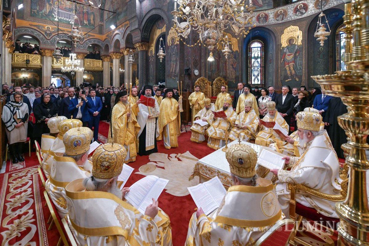 Sfânta Liturghie și hirotonie întru arhiereu la București 323935