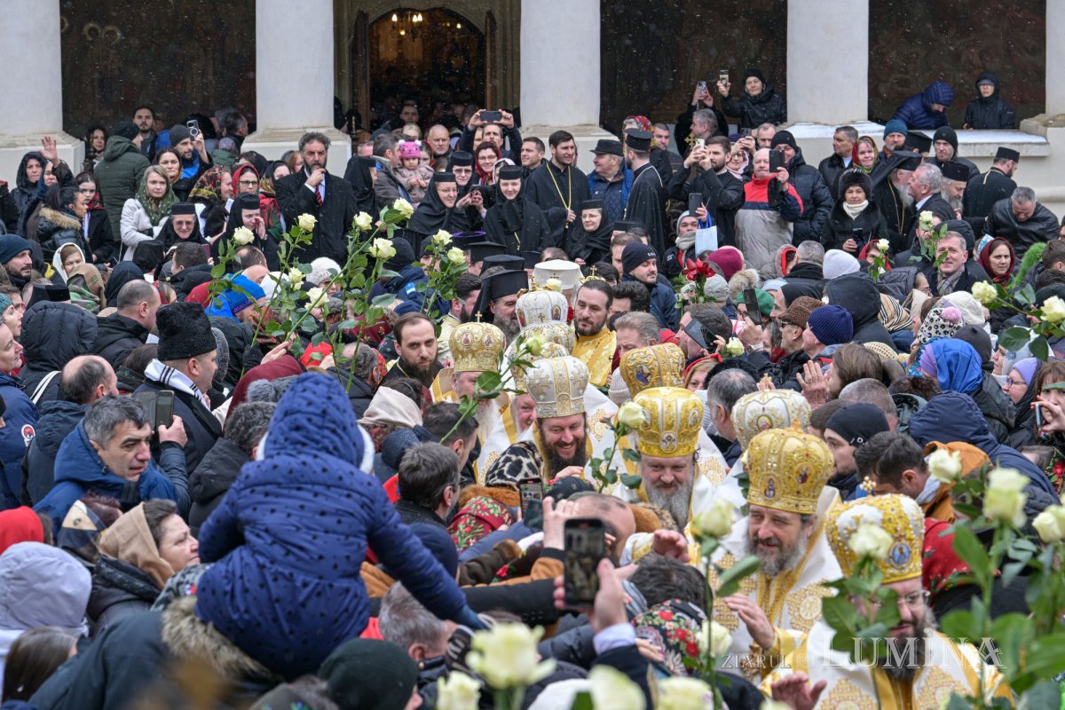 Sfânta Liturghie și hirotonie întru arhiereu la București 323986