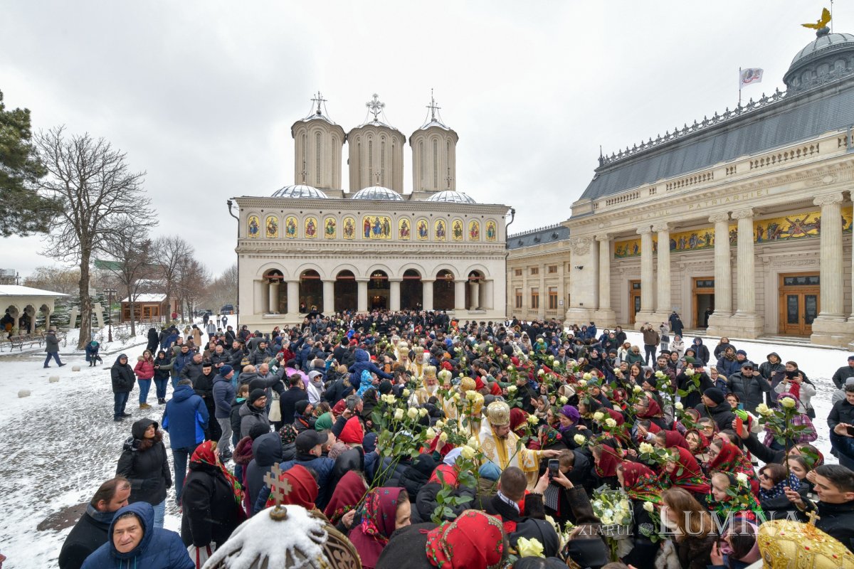 Sfânta Liturghie și hirotonie întru arhiereu la București 323990