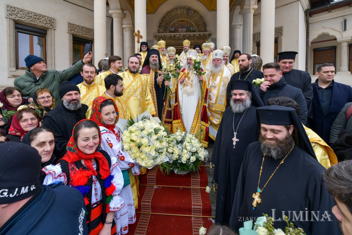 Sfânta Liturghie și hirotonie întru arhiereu la București 323991
