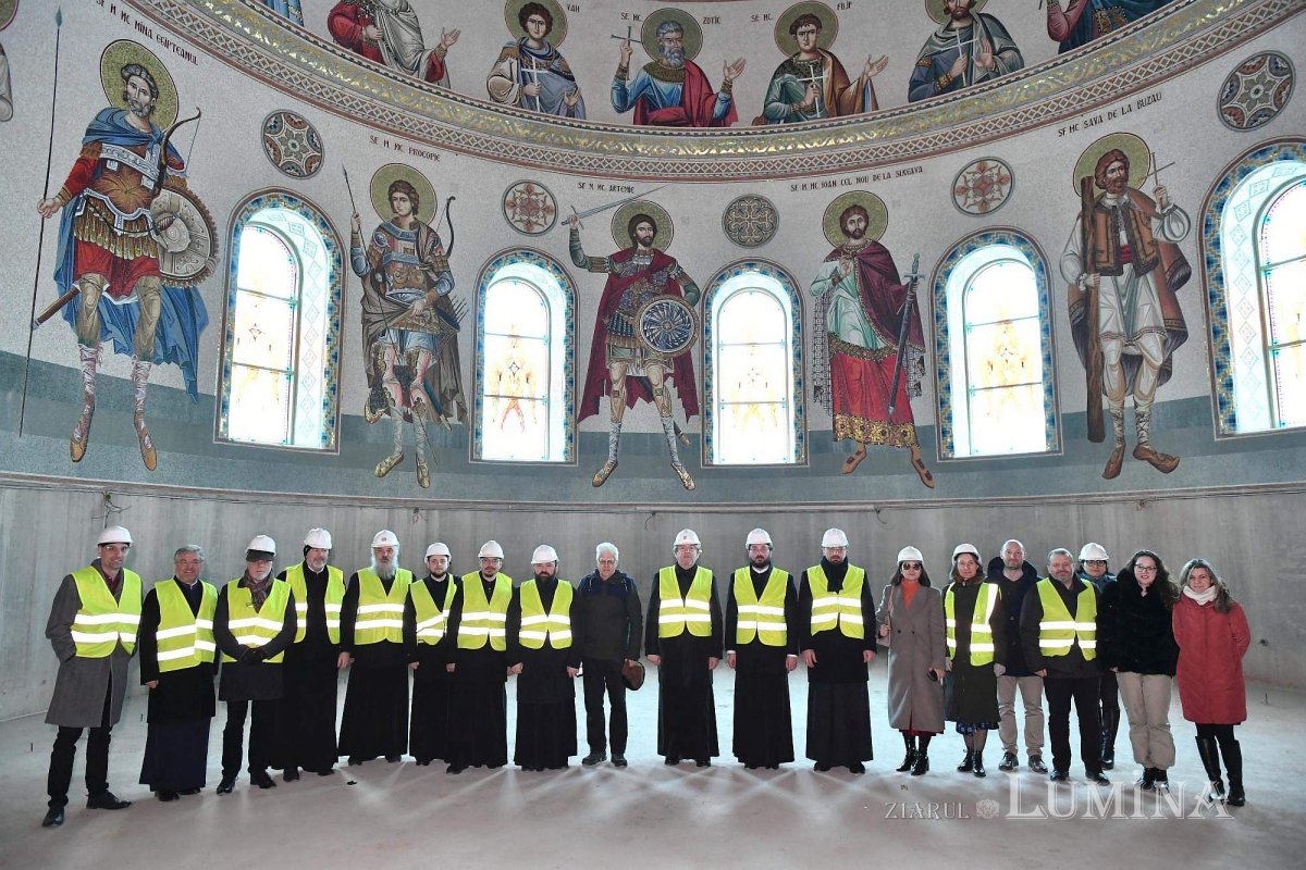 O vizită pe șantierul marii Catedrale  324007