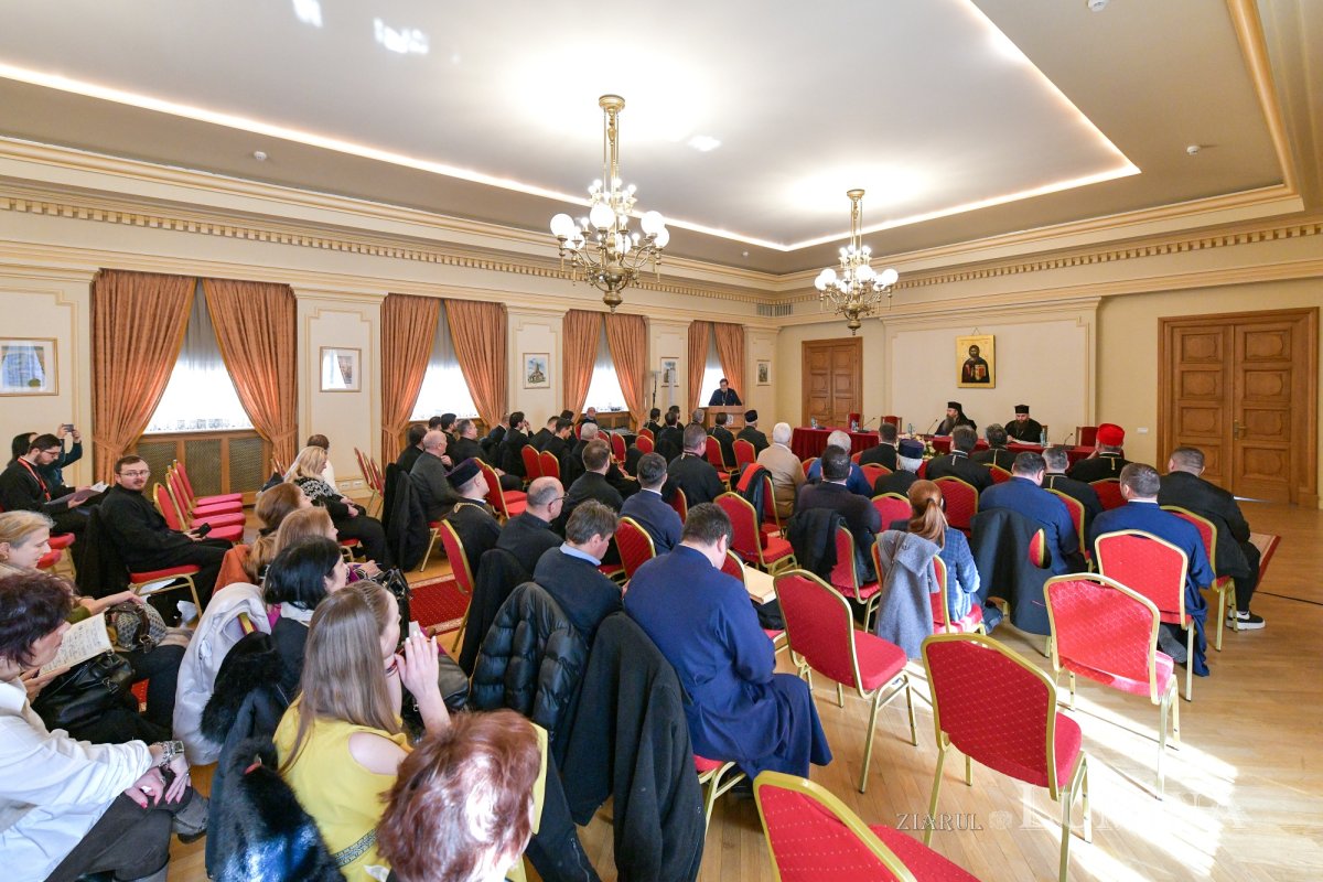 Adunarea Generală a Casei de Ajutor Reciproc a Arhiepiscopiei Bucureștilor 324325