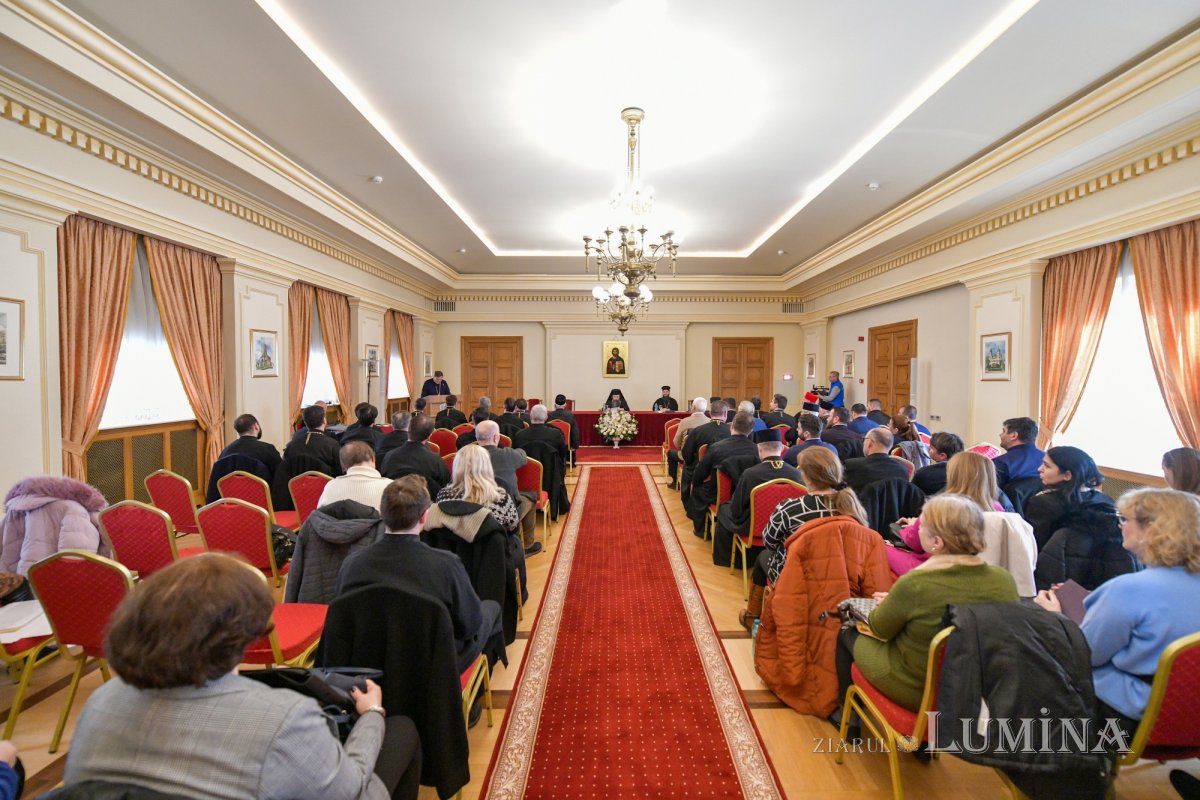 Adunarea Generală a Casei de Ajutor Reciproc a Arhiepiscopiei Bucureștilor 324329