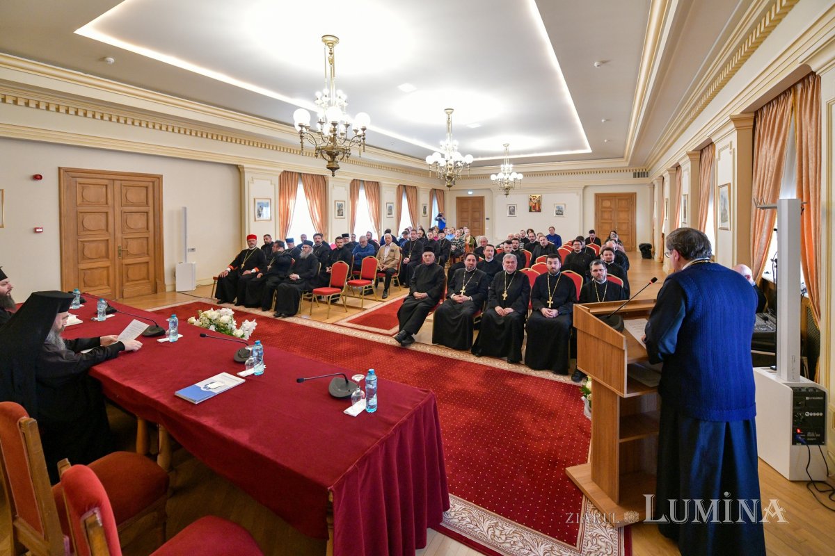 Adunarea Generală a Casei de Ajutor Reciproc a Arhiepiscopiei Bucureștilor 324330