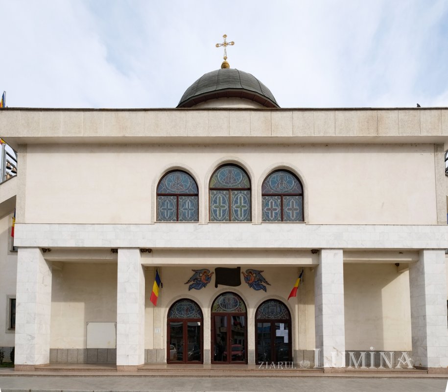 Aveți ce vedea în Topoloveni! 324345