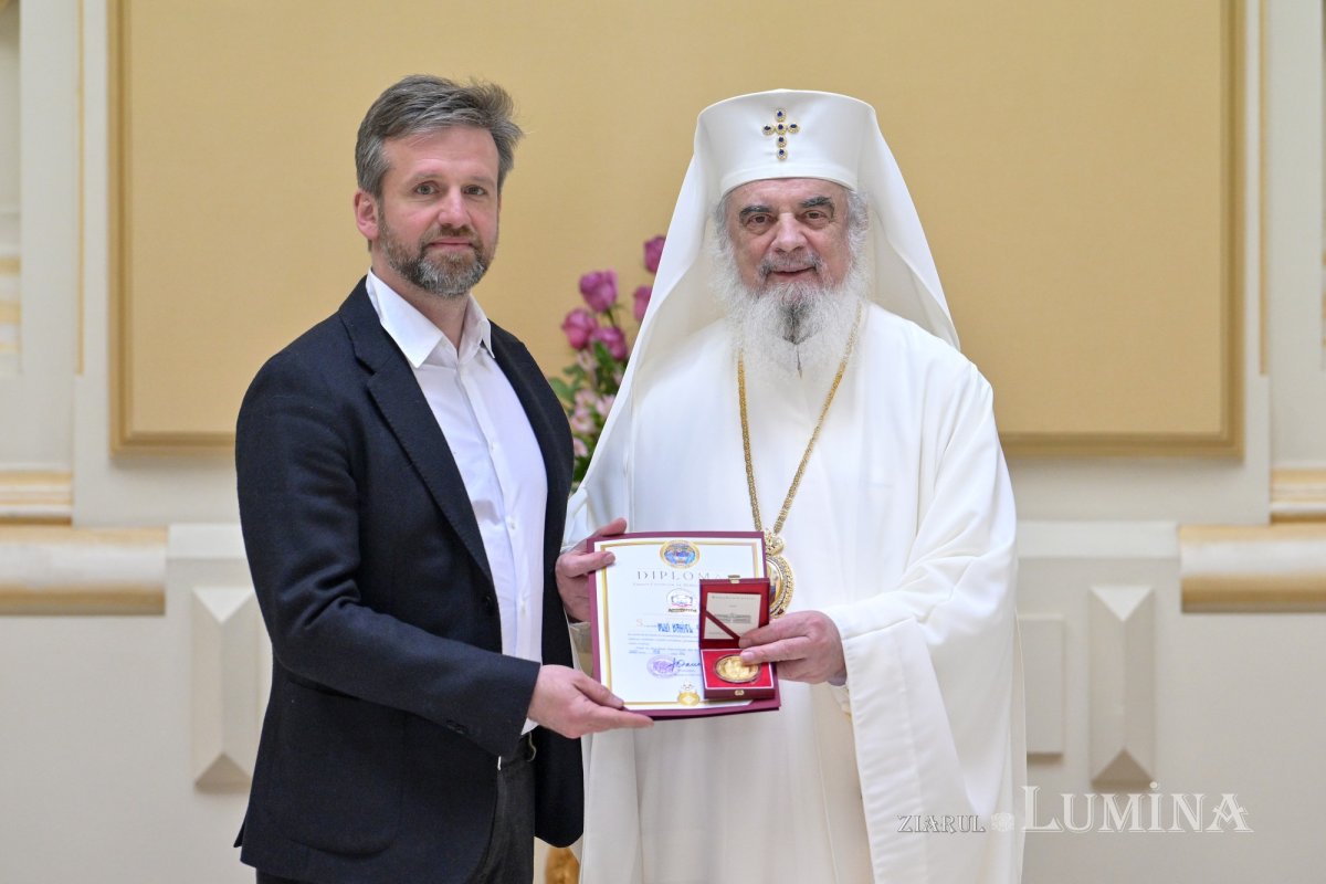 Constituirea noii Comisii de Pictură Bisericească 324720