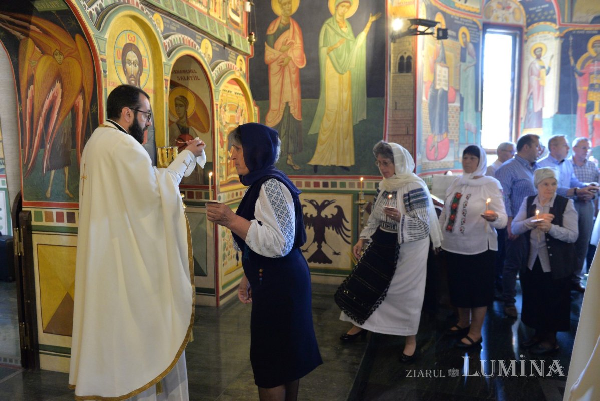 Împărtășirea credincioșilor, repere liturgice și patristice 325040