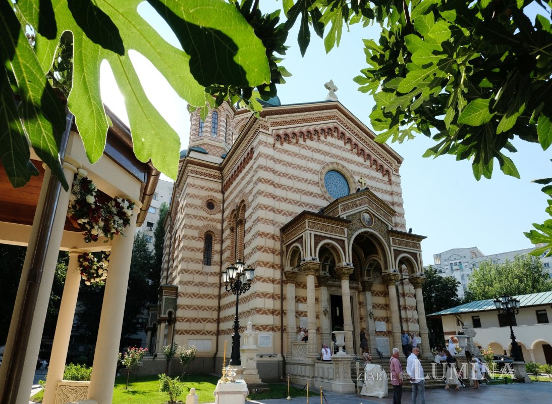 Conferințe duhovnicești adresate tinerilor la Biserica Domnița Bălașa 325789