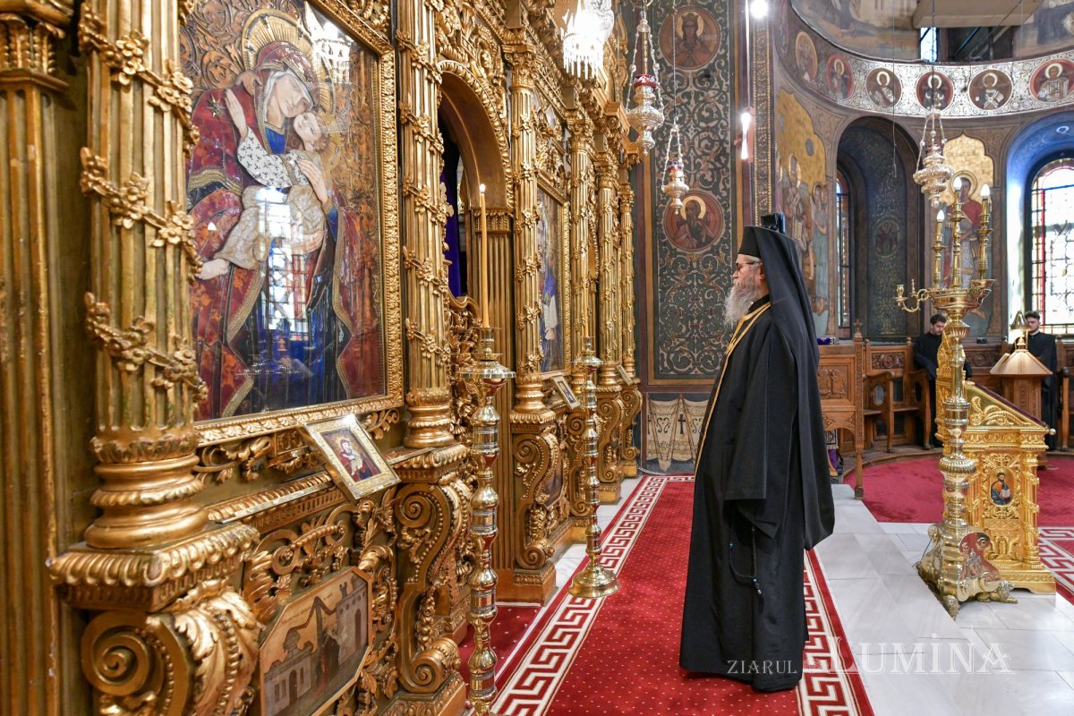 Ultima parte a Canonului cel Mare la Catedrala Patriarhală 325381