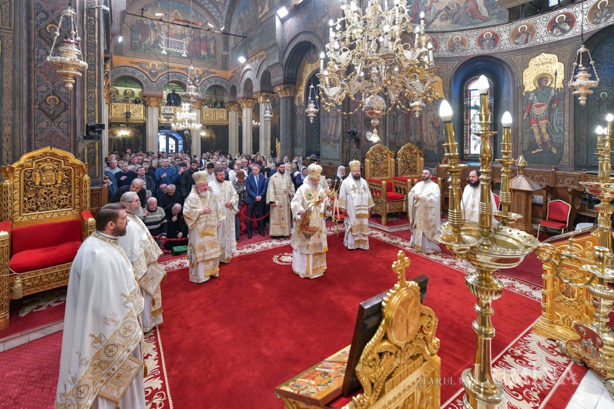 35 de ani de slujire arhierească a Patriarhului României 325478