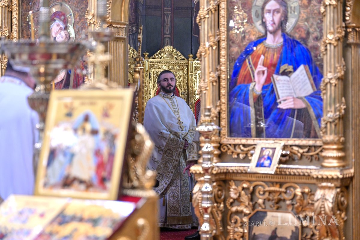 35 de ani de slujire arhierească a Patriarhului României 325479