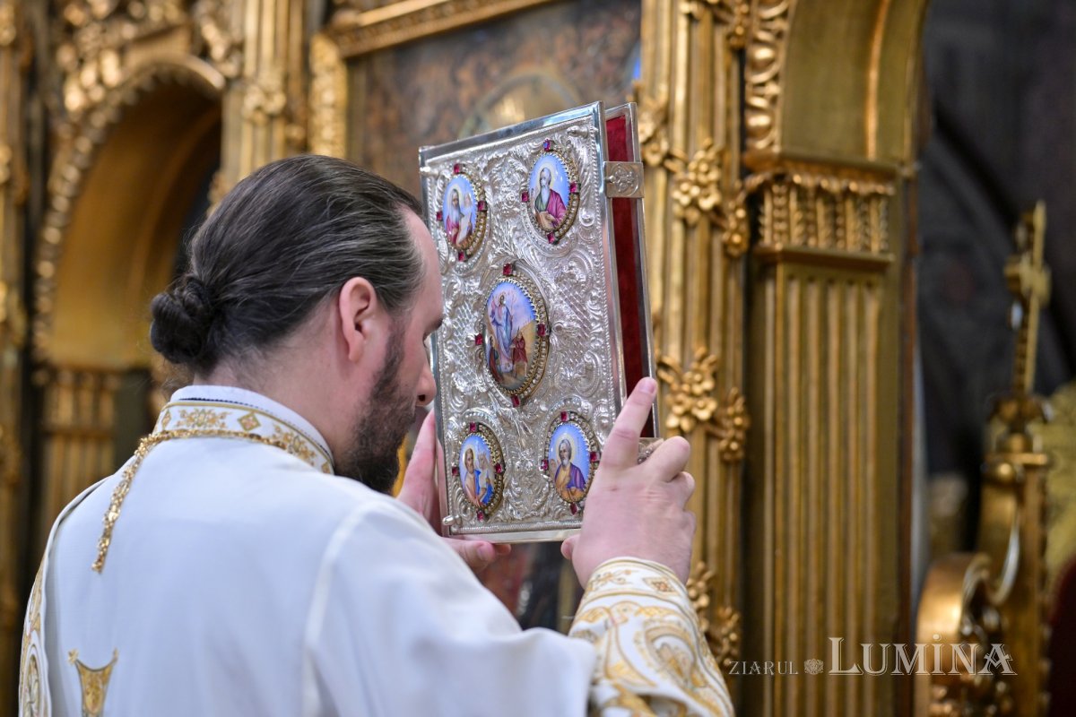 35 de ani de slujire arhierească a Patriarhului României 325480