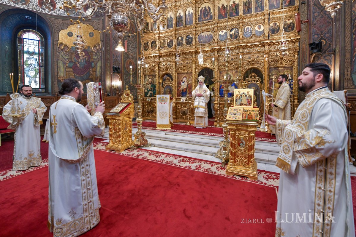 35 de ani de slujire arhierească a Patriarhului României 325487