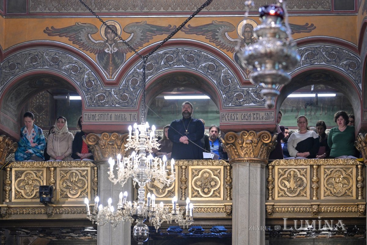 35 de ani de slujire arhierească a Patriarhului României 325497