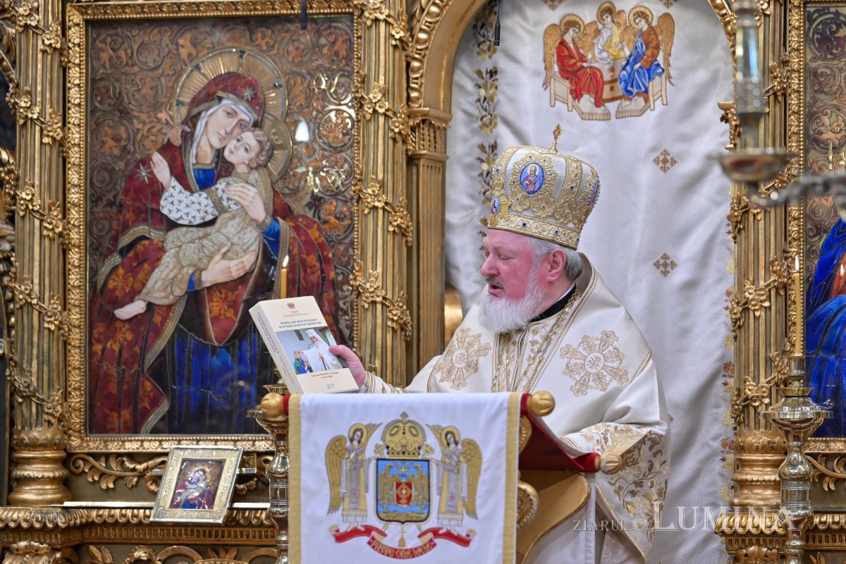 35 de ani de slujire arhierească a Patriarhului României 325503