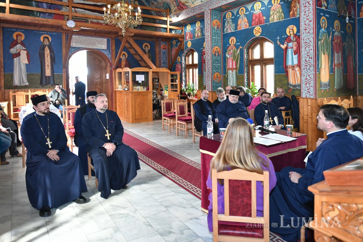 Cerc pastoral al preoților de caritate din trei sectoare ale Capitalei 326023