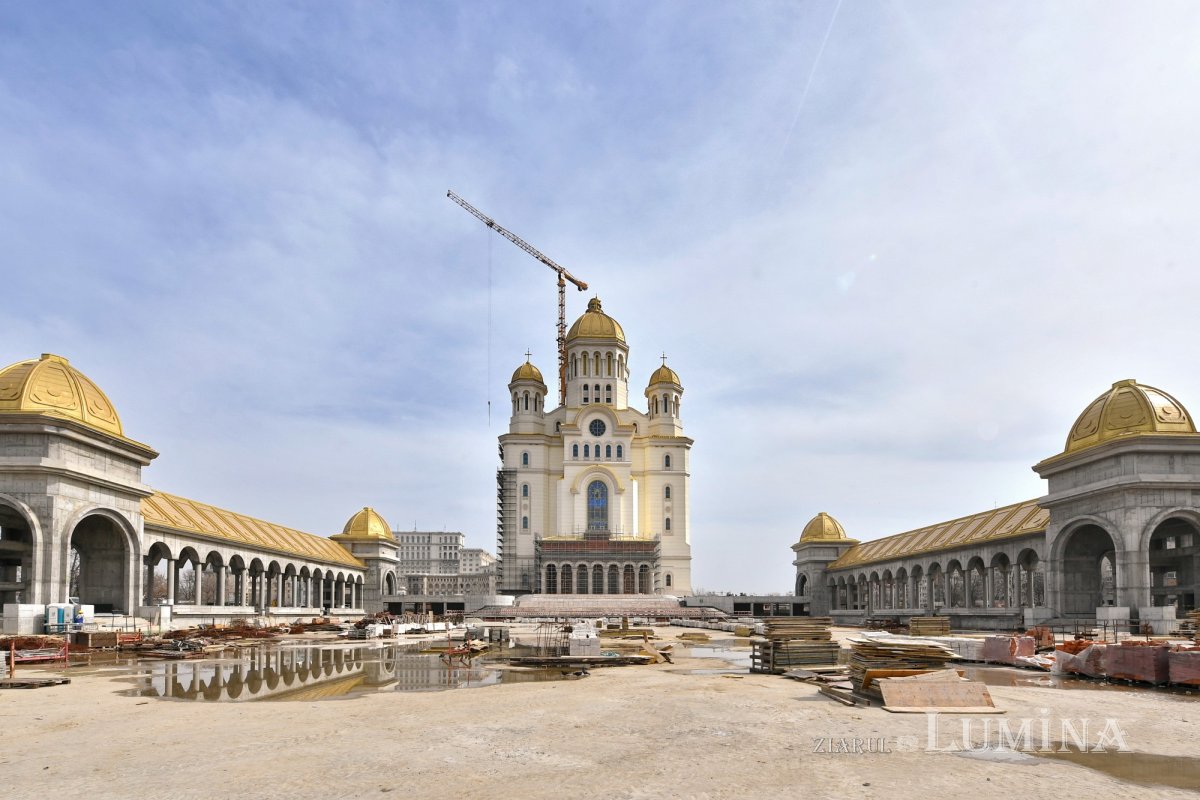 Stadiul lucrărilor de la Catedrala Națională la începutul sezonului cald 325991