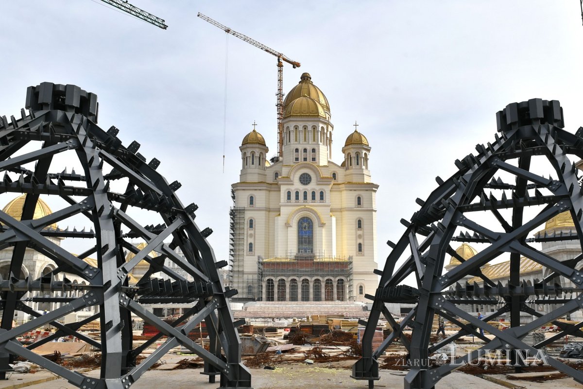 Stadiul lucrărilor de la Catedrala Națională la începutul sezonului cald 325993