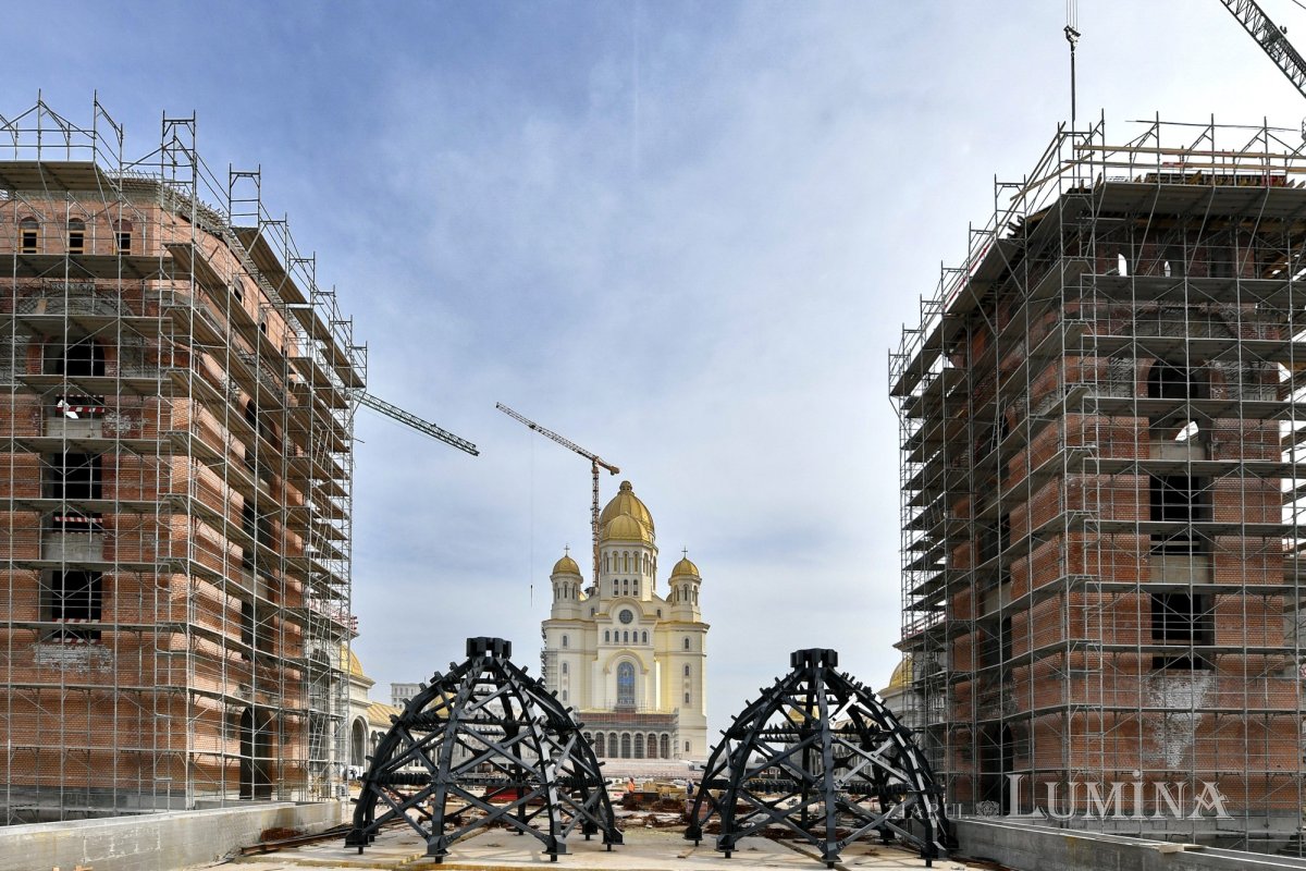 Stadiul lucrărilor de la Catedrala Națională la începutul sezonului cald 325994