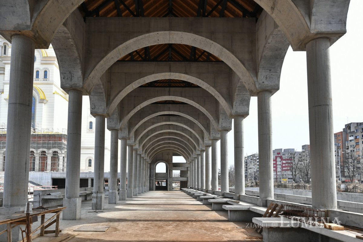 Stadiul lucrărilor de la Catedrala Națională la începutul sezonului cald 325995