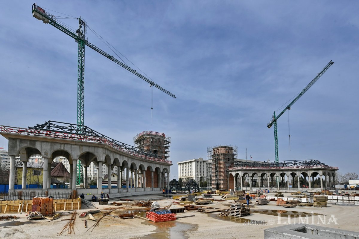 Stadiul lucrărilor de la Catedrala Națională la începutul sezonului cald 325996