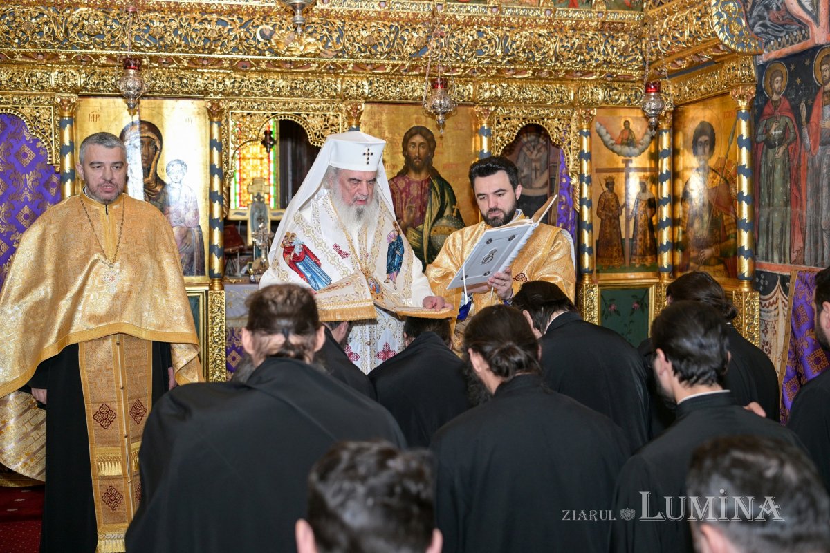 Noi duhovnici în Arhiepiscopia Bucureștilor 326298