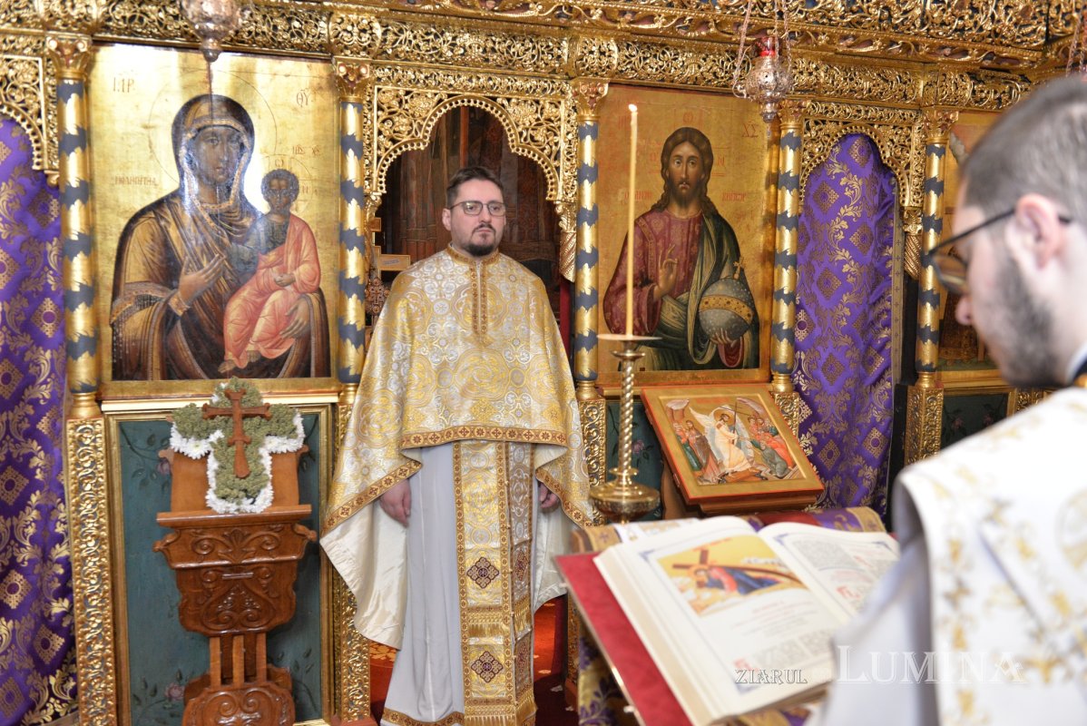 „Jertfa Crucii și slava Învierii sunt nedespărțite” 326532