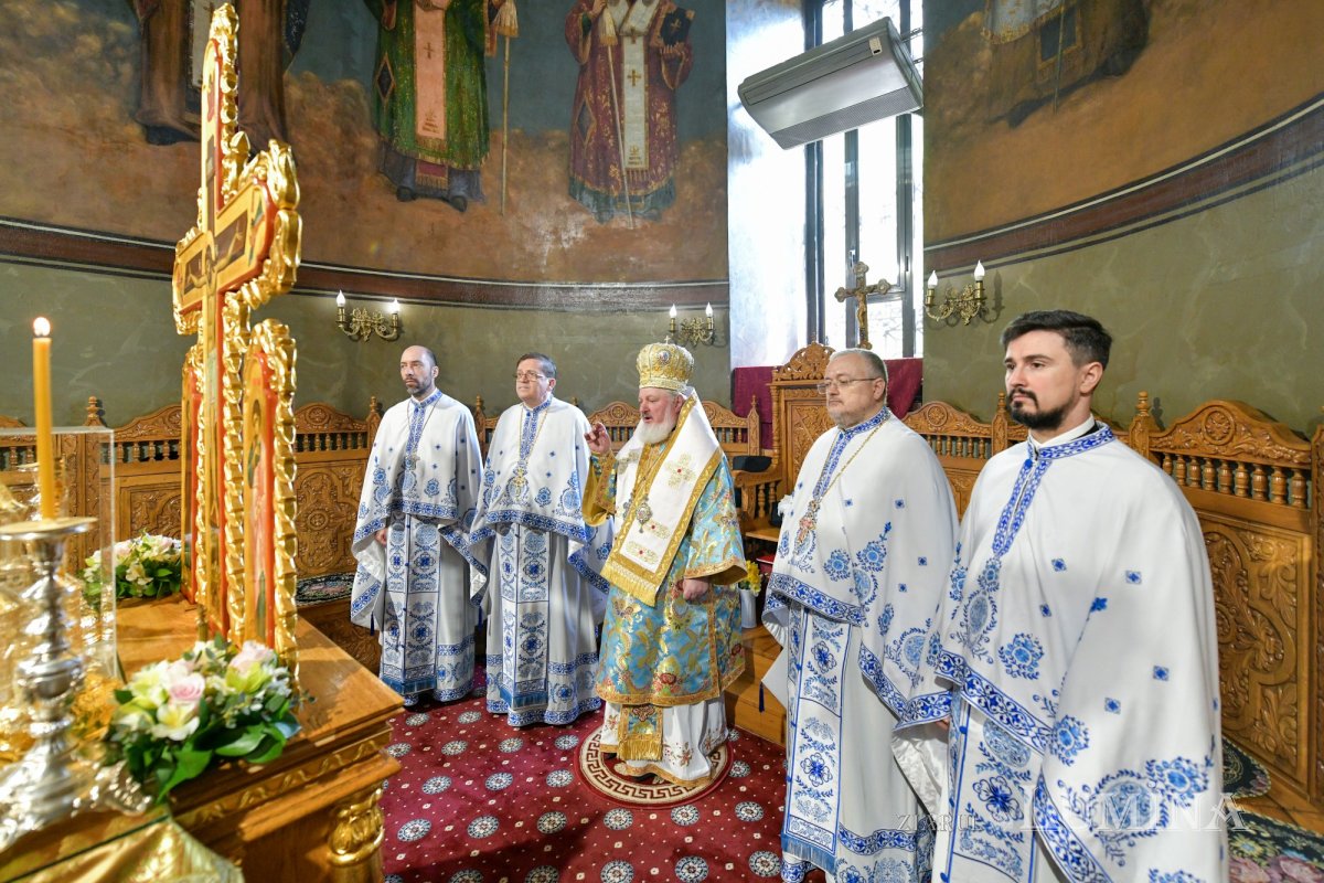 Momente de bucurie la hramul istoric al Bisericii Domnești din București 326846