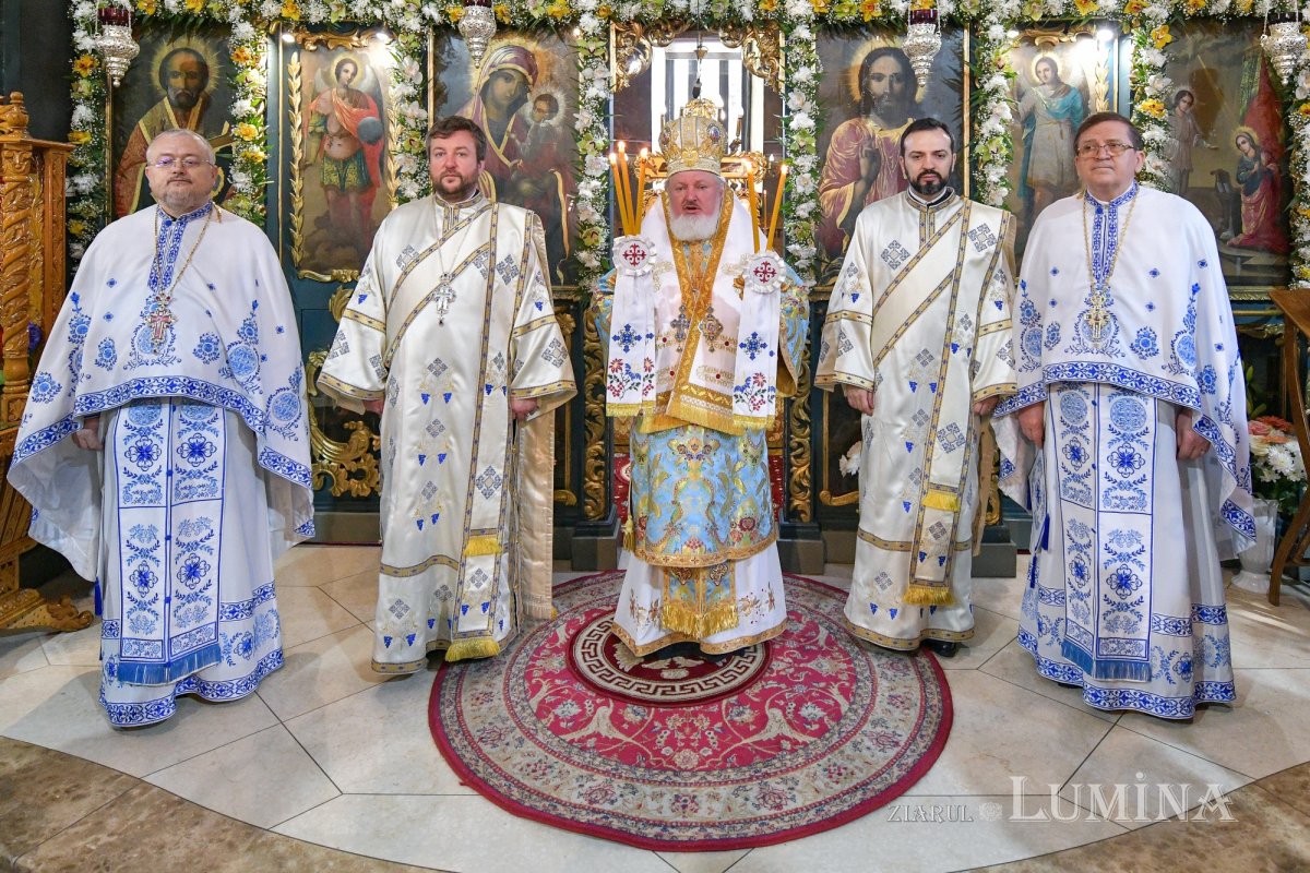 Momente de bucurie la hramul istoric al Bisericii Domnești din București 326848