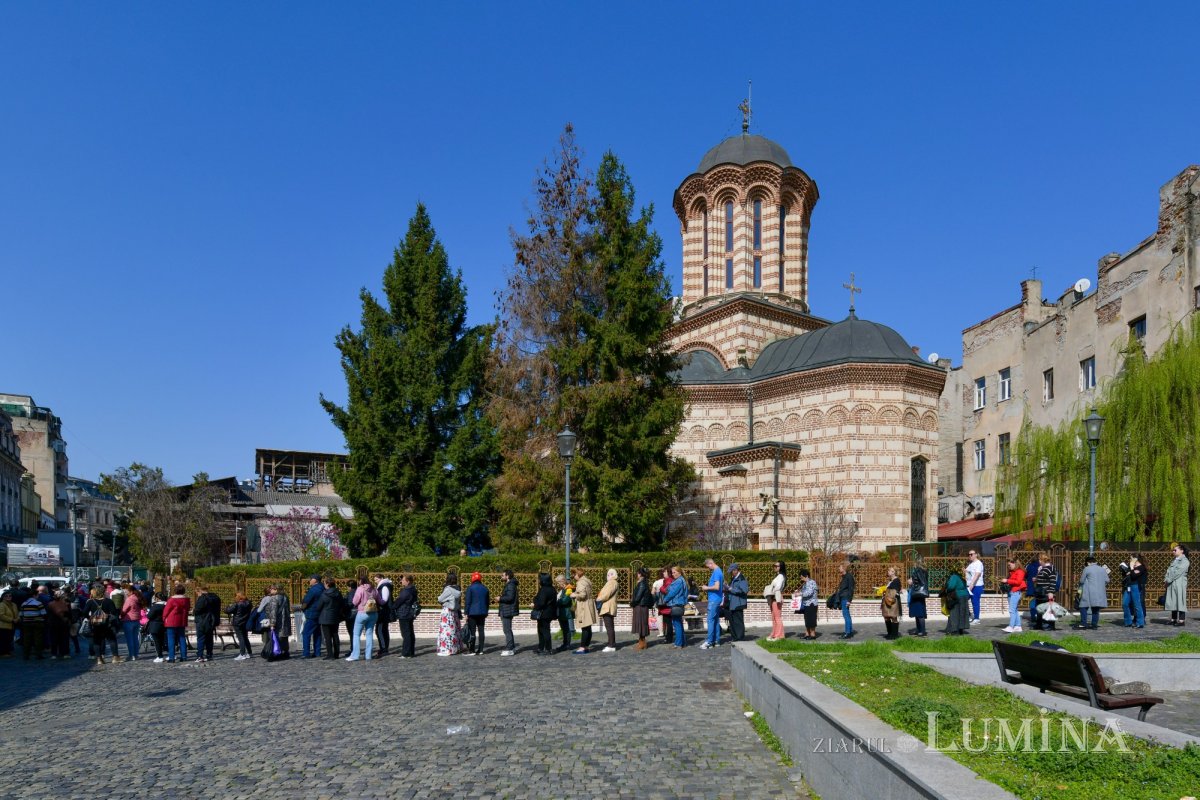 Momente de bucurie la hramul istoric al Bisericii Domnești din București 326858