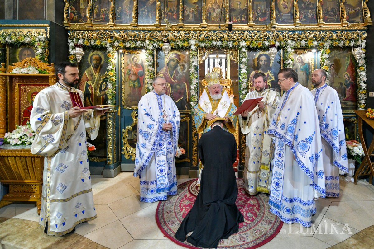 Momente de bucurie la hramul istoric al Bisericii Domnești din București 326861