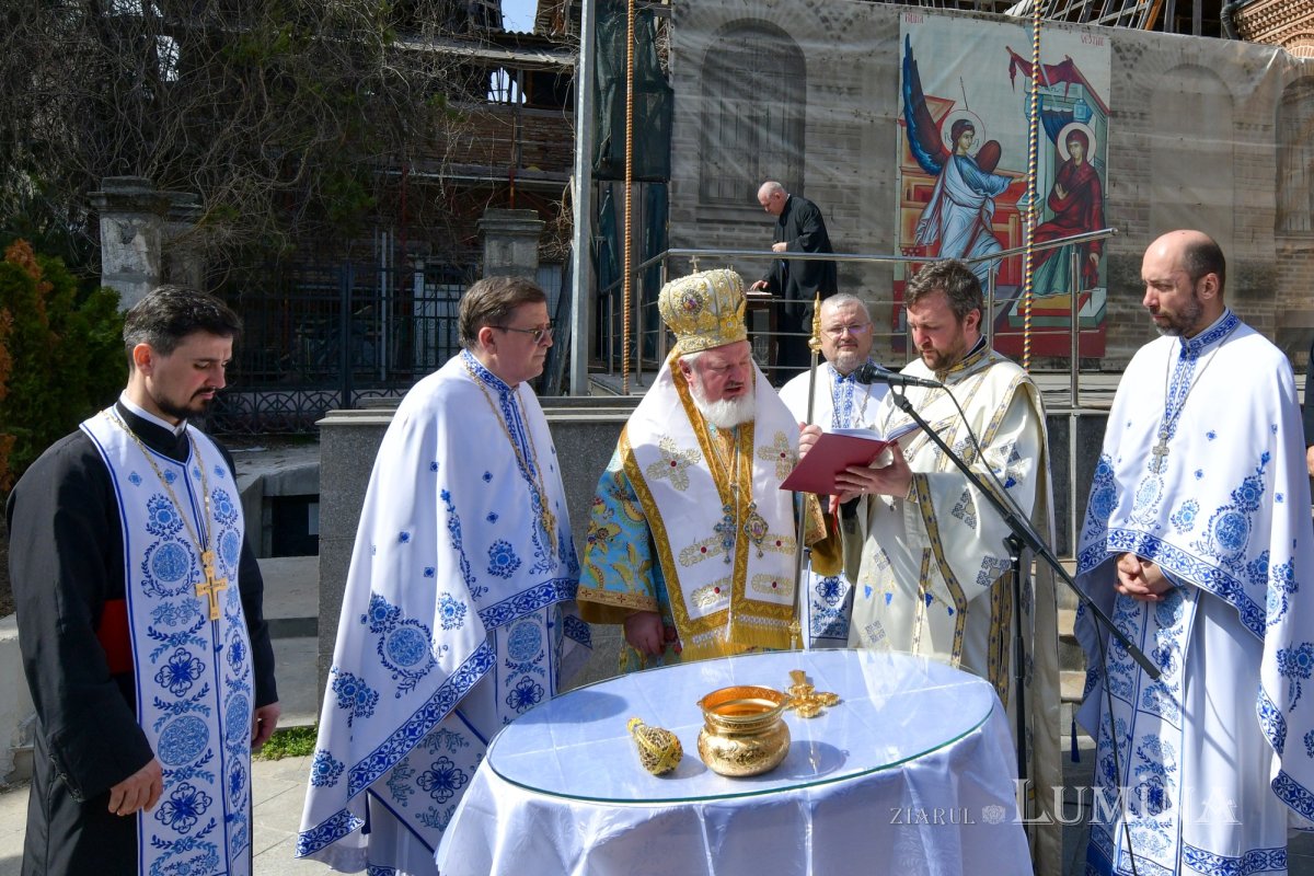 Momente de bucurie la hramul istoric al Bisericii Domnești din București 326865