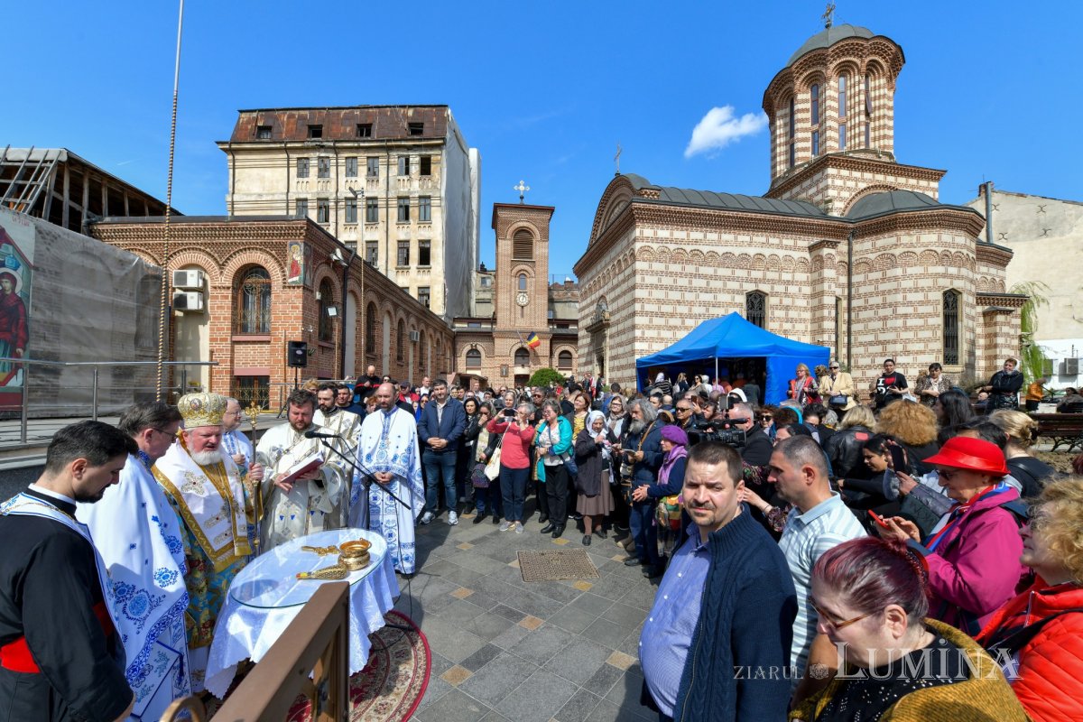 Momente de bucurie la hramul istoric al Bisericii Domnești din București 326867