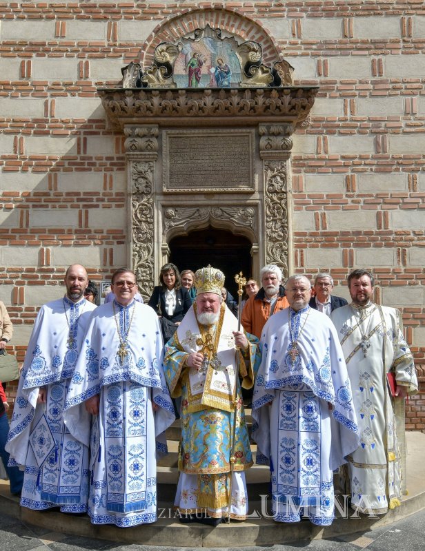 Momente de bucurie la hramul istoric al Bisericii Domnești din București 326870