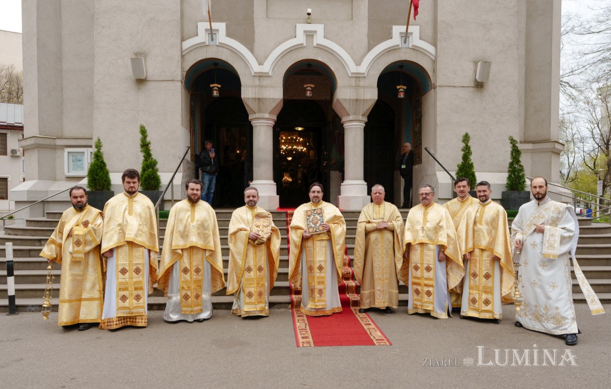Hirotonie întru preot la Parohia „Sfântul Dumitru”-Colentina 327306