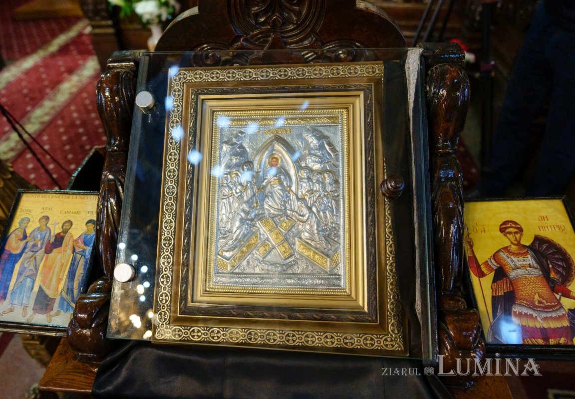 Hirotonie întru preot la Parohia „Sfântul Dumitru”-Colentina 327308