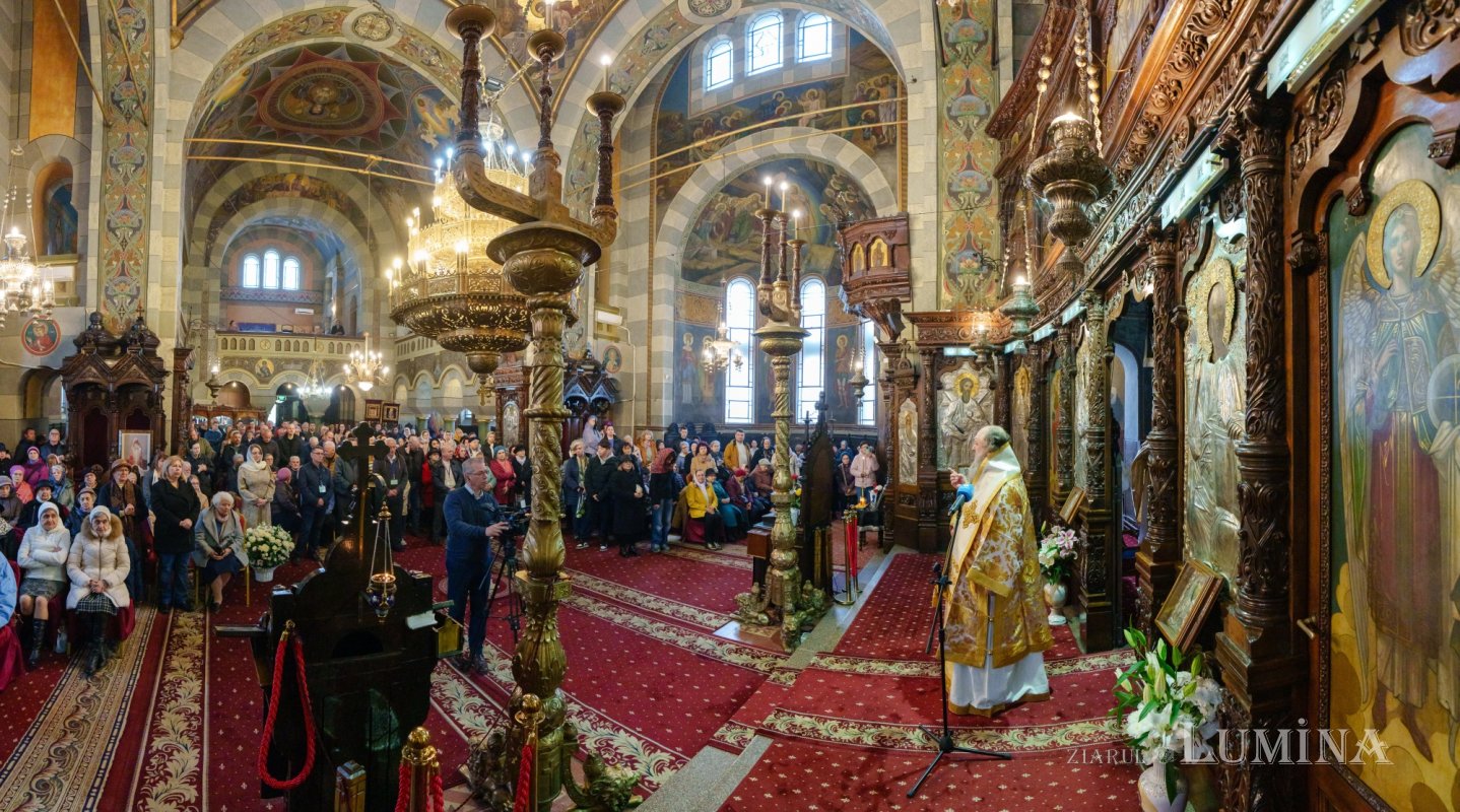 Hirotonie întru preot la Parohia „Sfântul Dumitru”-Colentina 327320