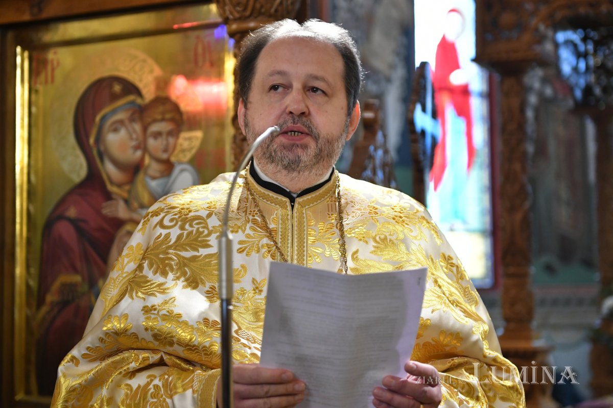 Moaștele Sfintei Cuvioase Olimpiada la o parohie din Capitală 327274