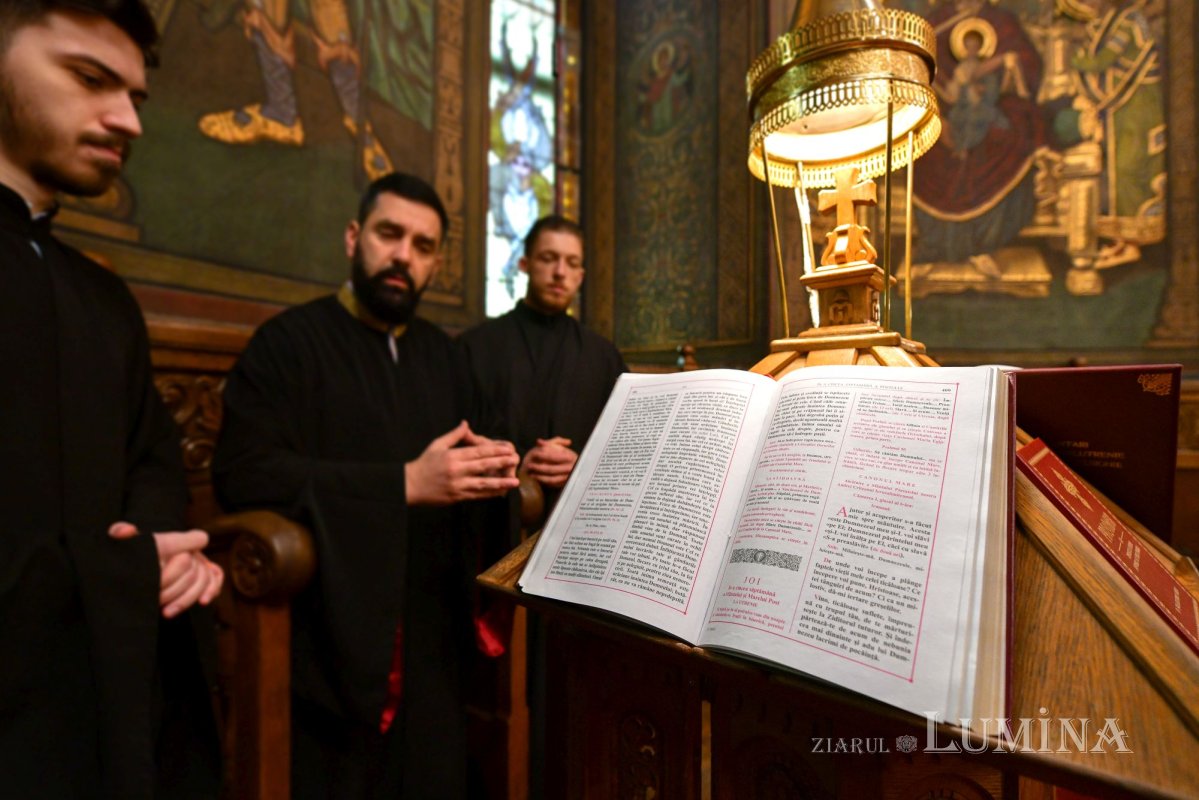 Denia Canonului Mare la Catedrala Patriarhală din București 327554