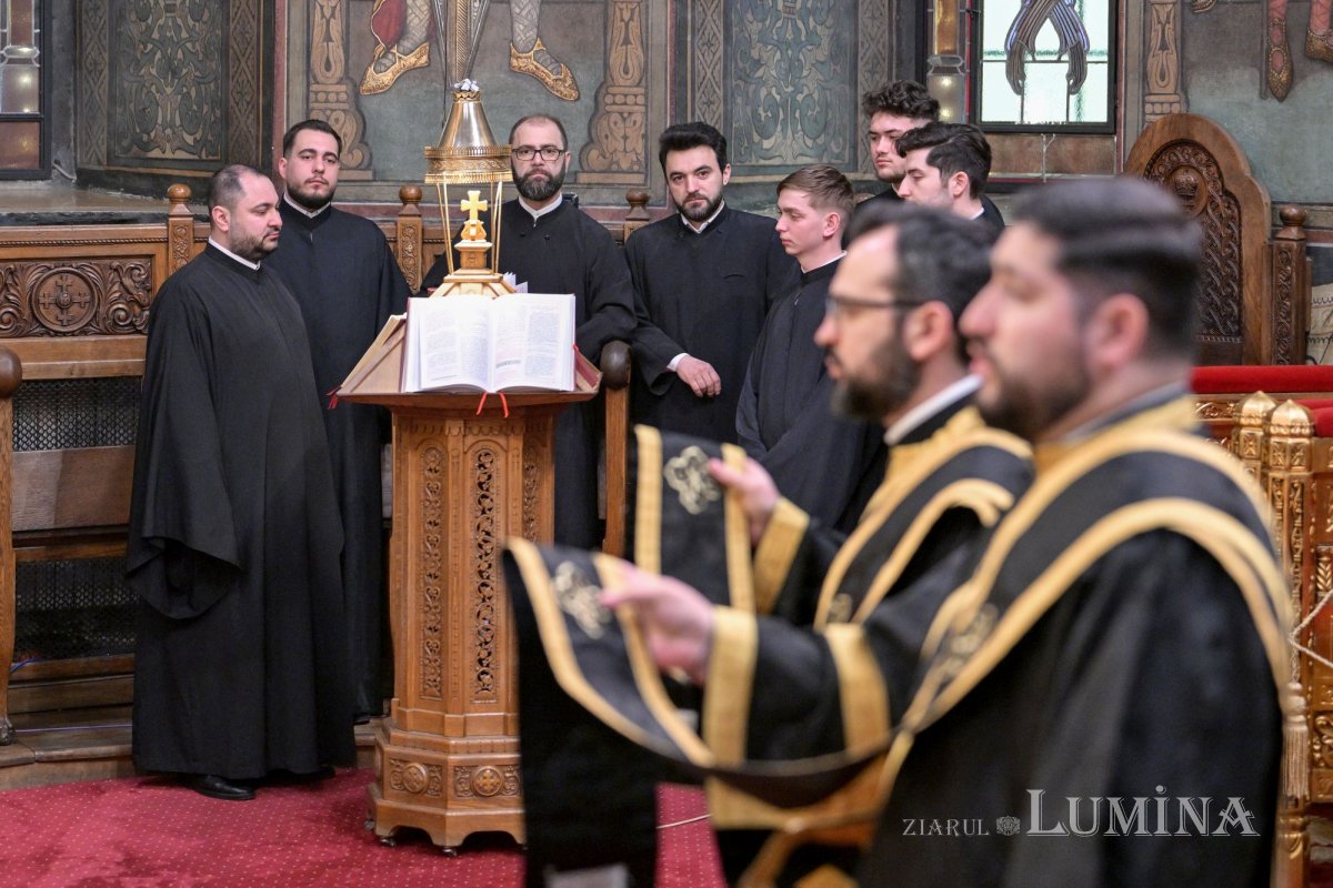 Denia Canonului Mare la Catedrala Patriarhală din București 327562