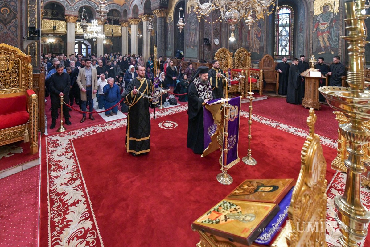 Denia Canonului Mare la Catedrala Patriarhală din București 327564